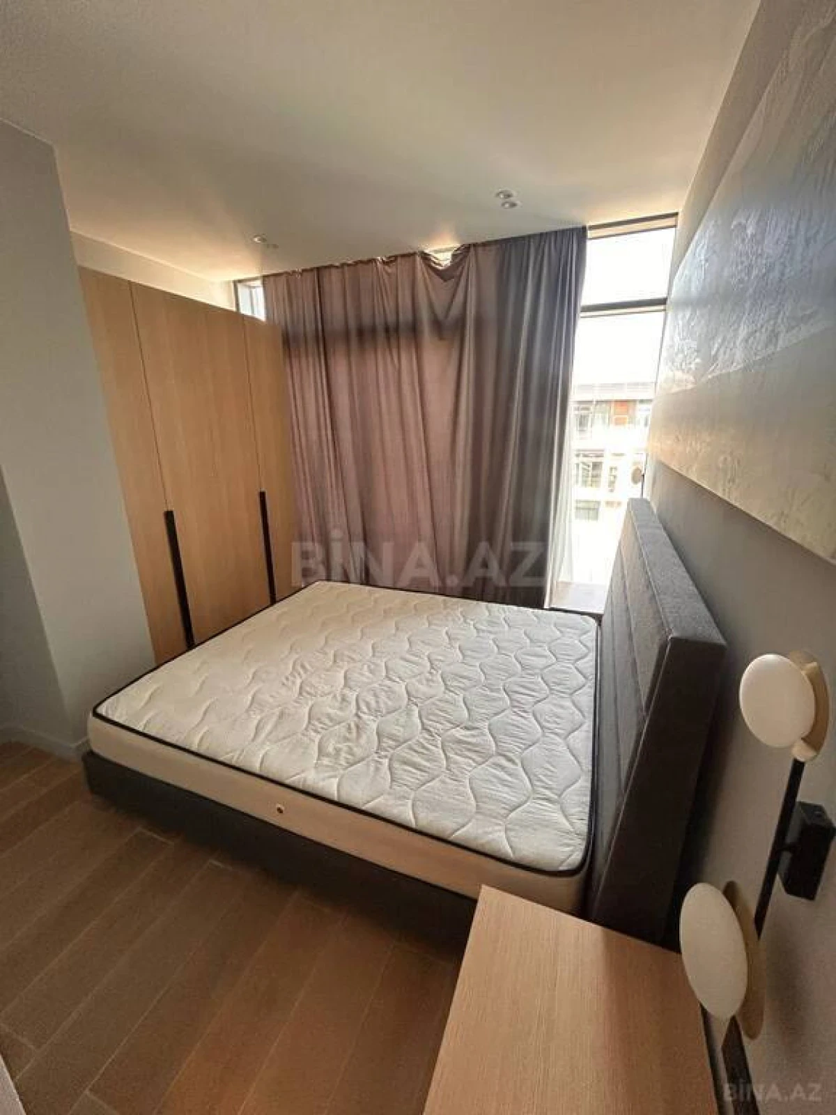 Satılır 3 otaqlı mənzil 127 m²
