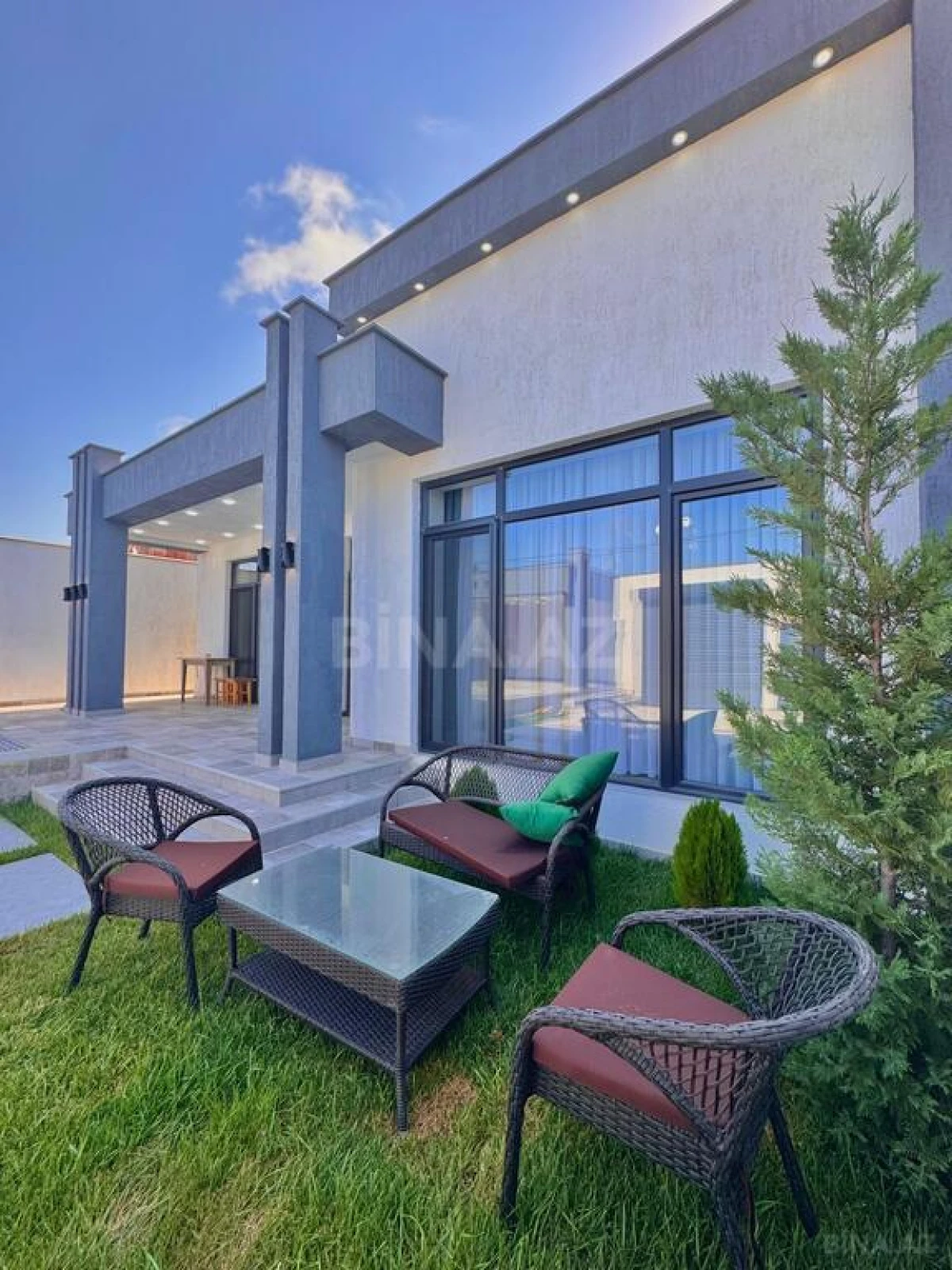 Satılır 4 otaqlı həyət evi 160 m²