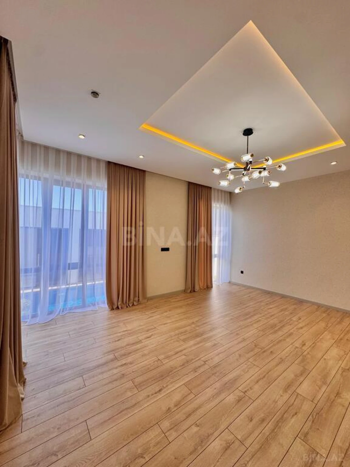 Satılır 4 otaqlı həyət evi 170 m²