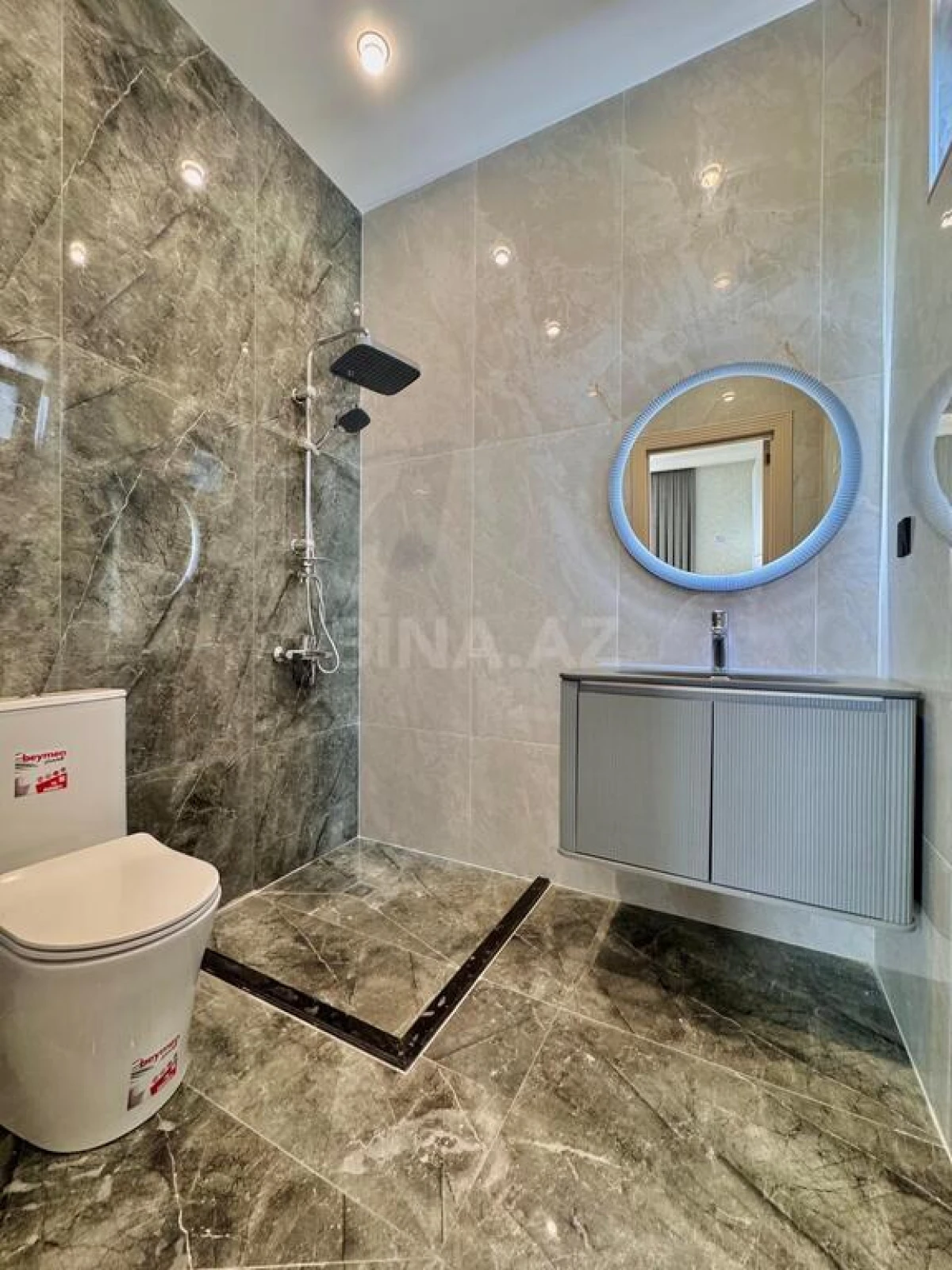 Satılır 4 otaqlı həyət evi 170 m²