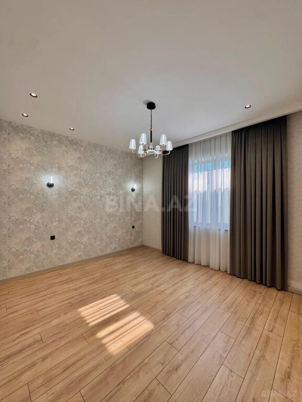 Satılır 4 otaqlı həyət evi 170 m²