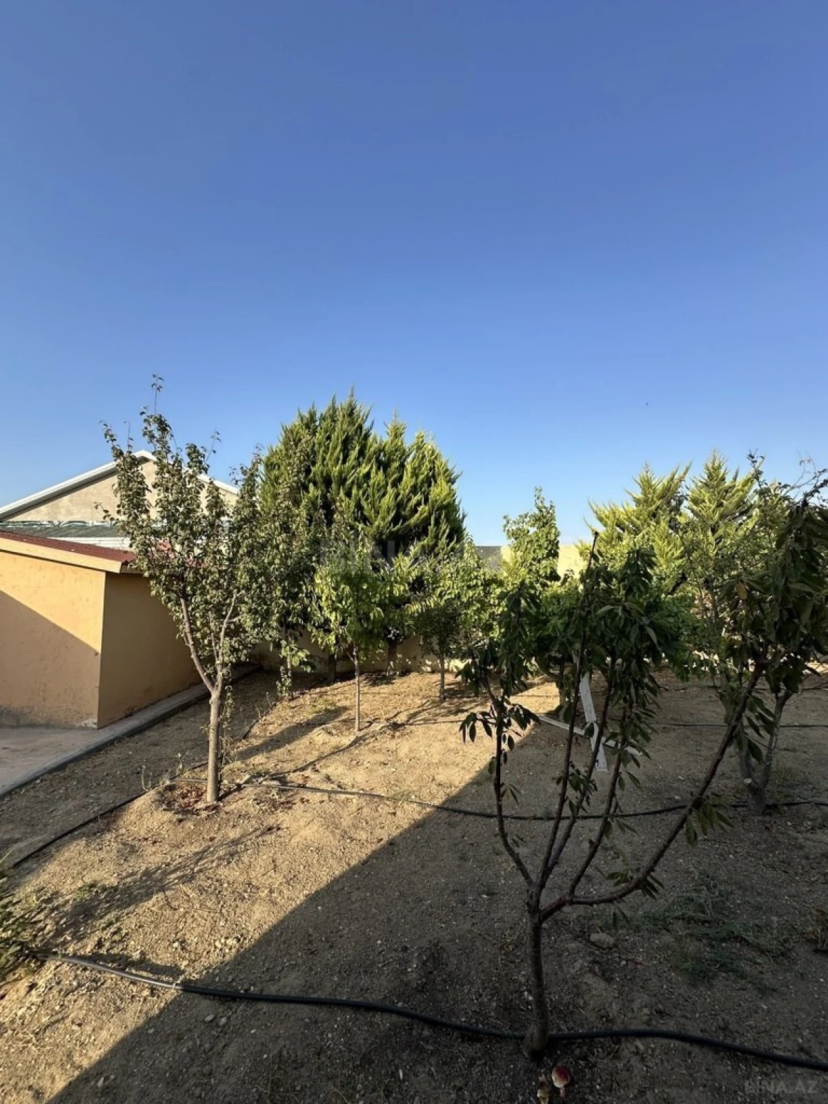 Satılır torpaq sahəsi 12 m²