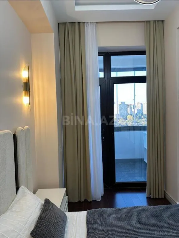 Kirayə verilir 2 otaqlı mənzil 100 m²