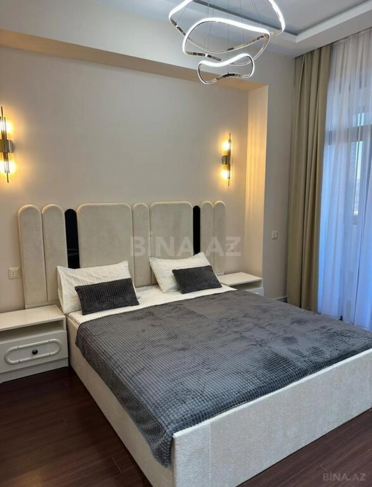 Kirayə verilir 2 otaqlı mənzil 100 m²