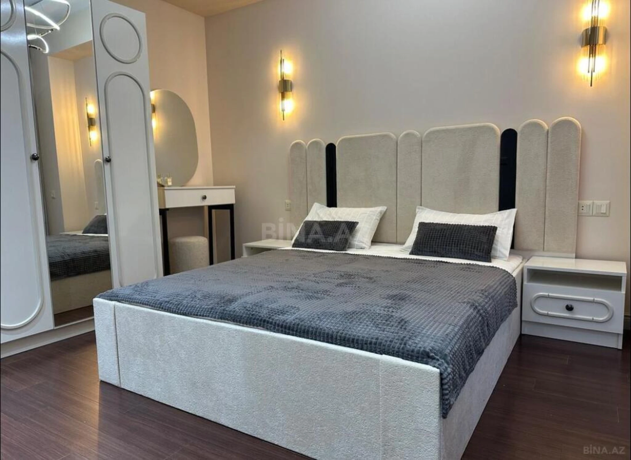 Kirayə verilir 2 otaqlı mənzil 100 m²