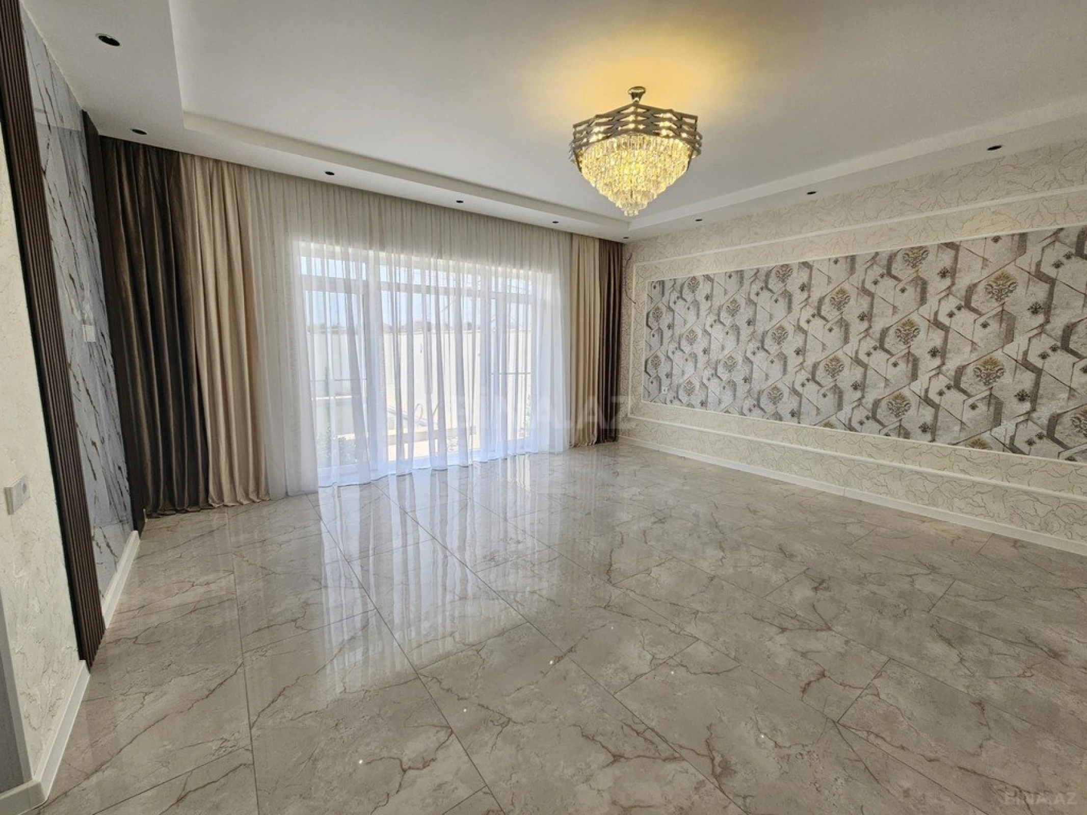 Satılır 4 otaqlı həyət evi 160 m²