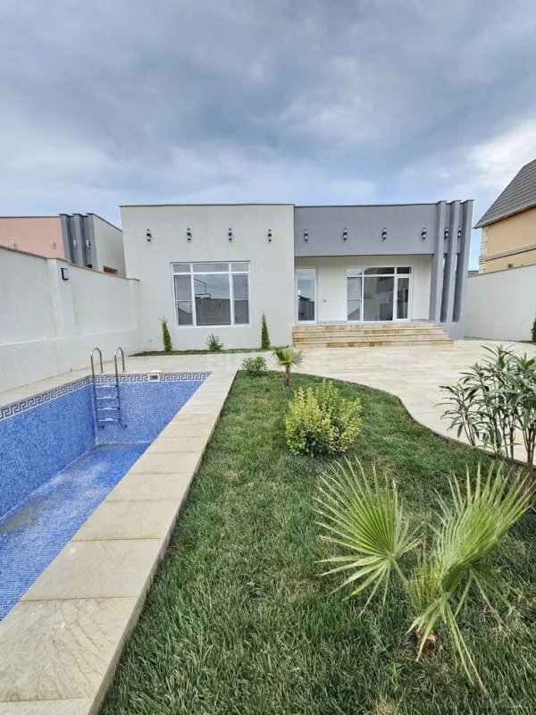 Satılır 4 otaqlı həyət evi 160 m²