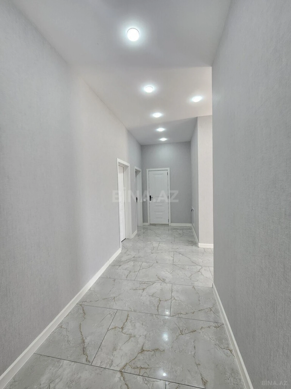 Satılır 4 otaqlı həyət evi 160 m²