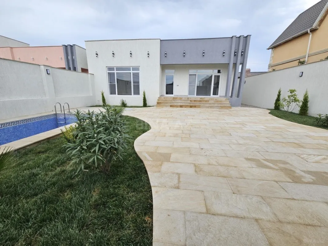 Satılır 4 otaqlı həyət evi 160 m²