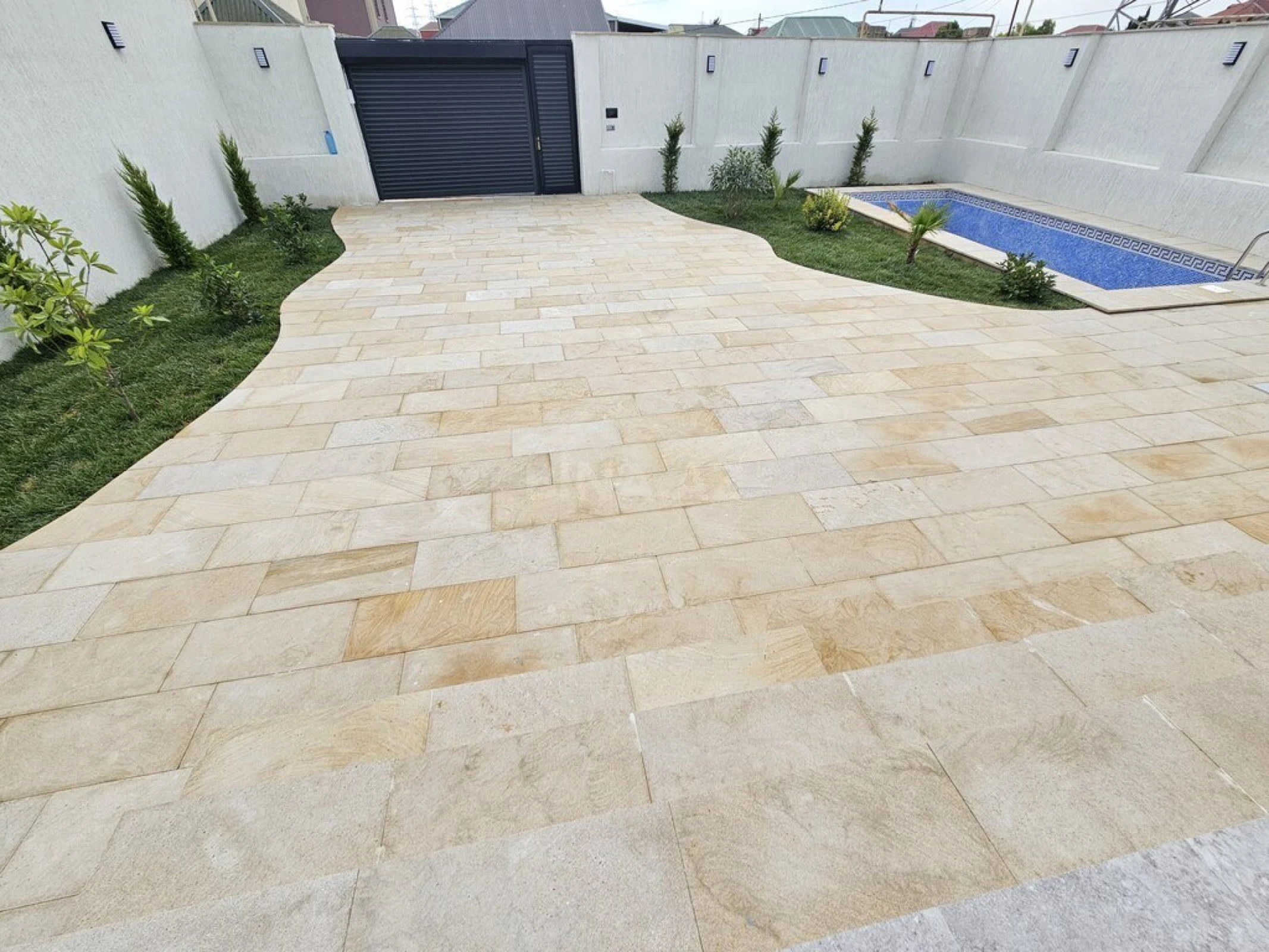 Satılır 4 otaqlı həyət evi 160 m²