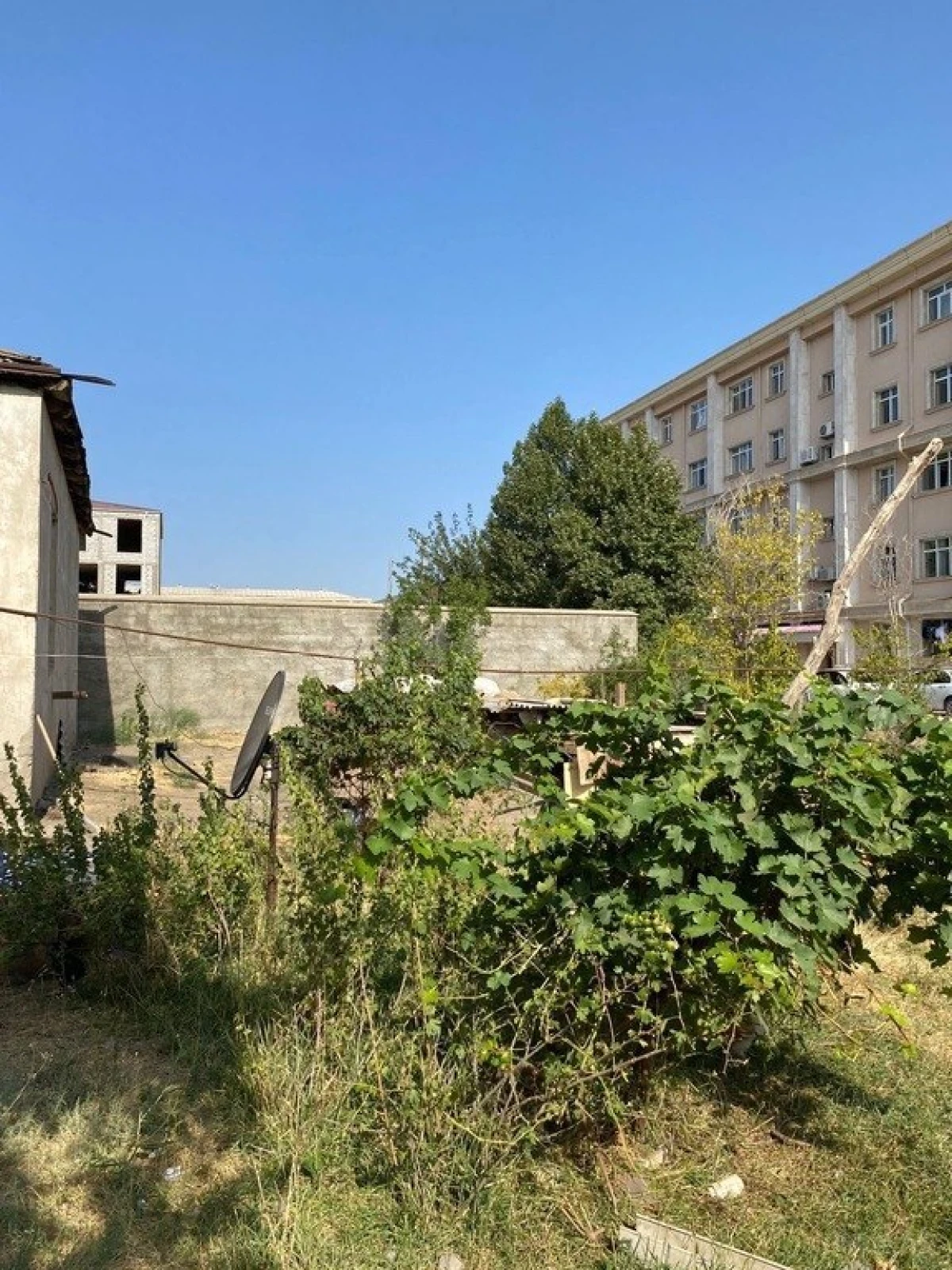 Satılır torpaq sahəsi 25 m²