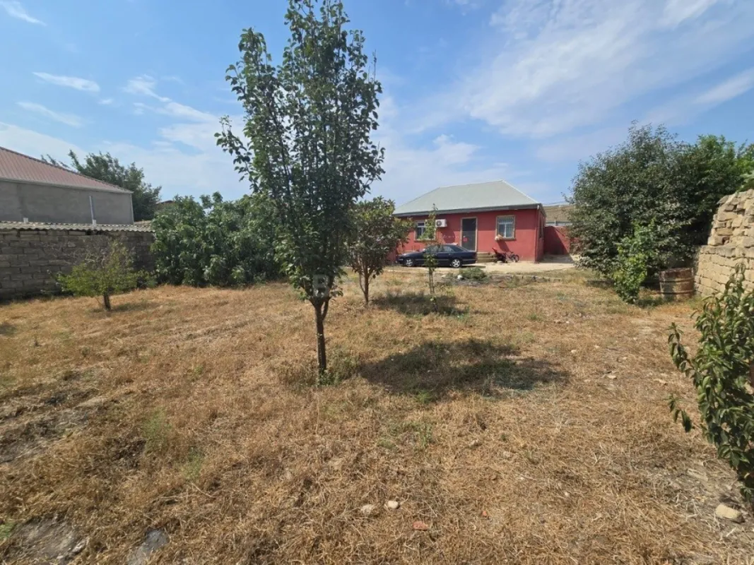 Satılır 3 otaqlı həyət evi 100 m²