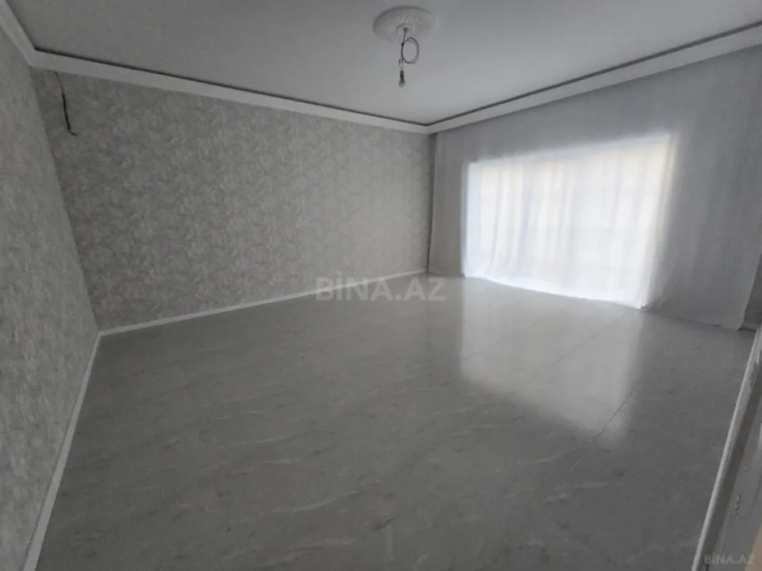 Satılır 4 otaqlı həyət evi 160 m²