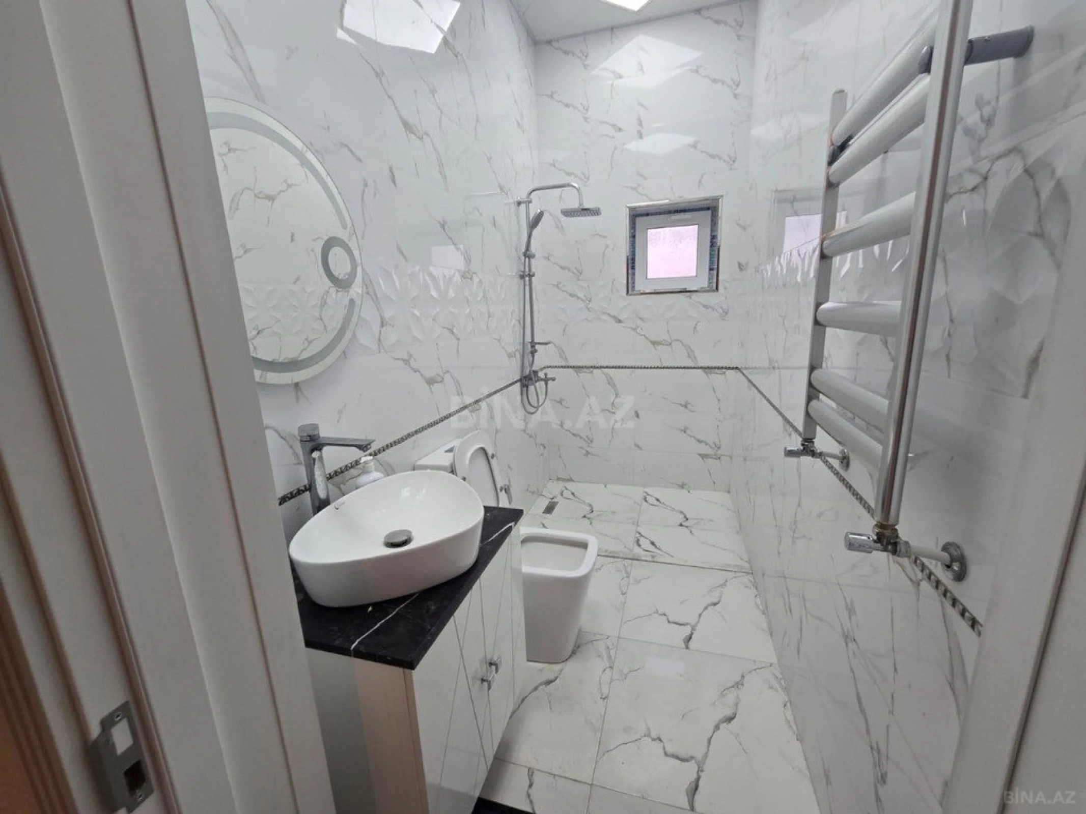 Satılır 4 otaqlı həyət evi 160 m²