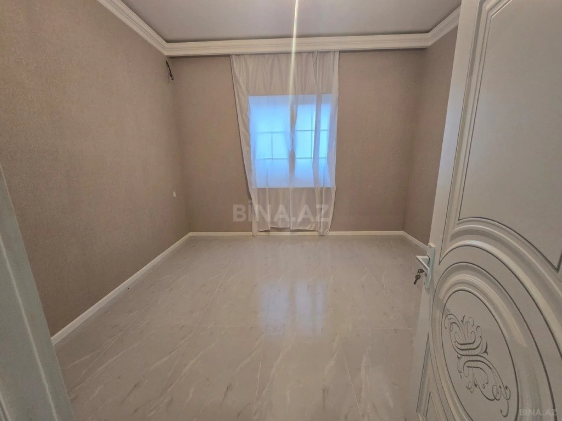 Satılır 4 otaqlı həyət evi 160 m²