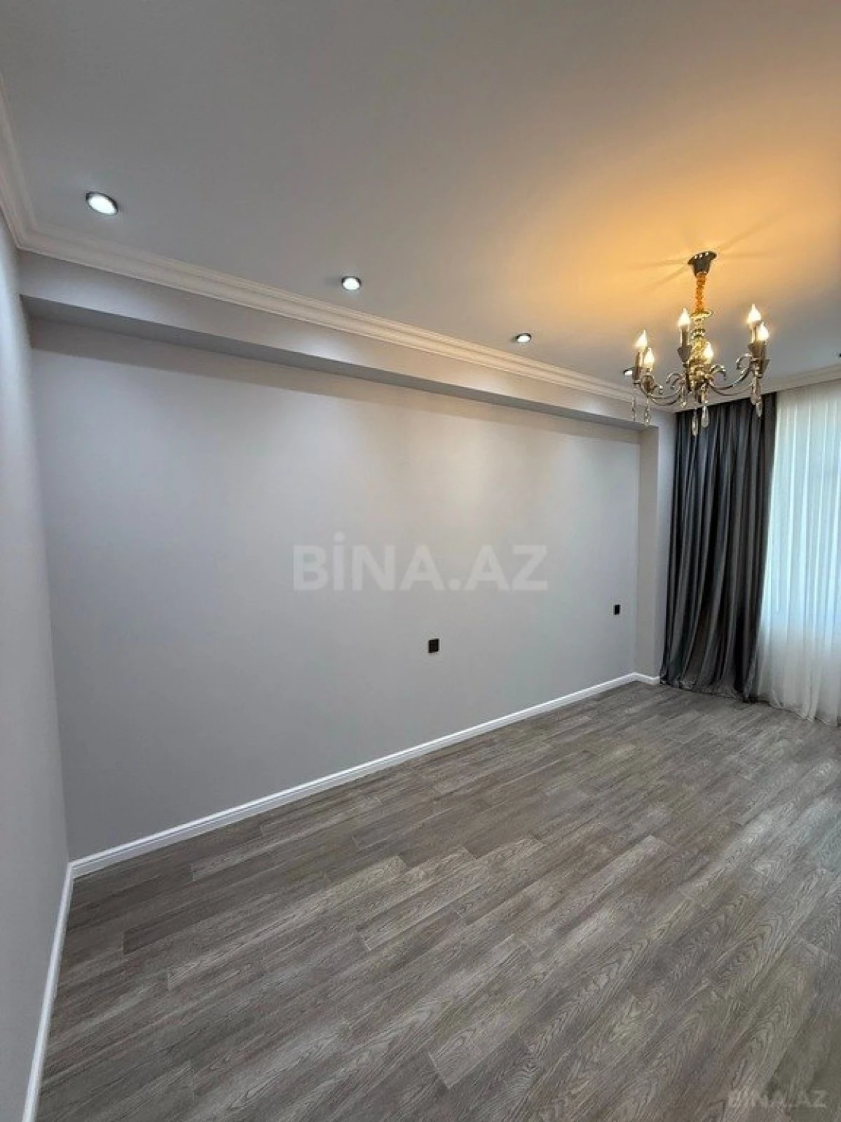 Satılır 2 otaqlı mənzil 65 m²