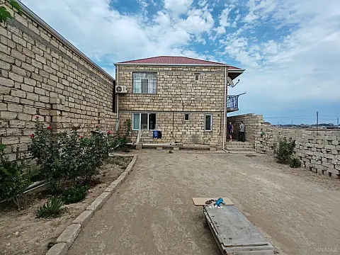 Satılır 4 otaqlı həyət evi 100 m² — Bakı 4 otaq 100.00 m²