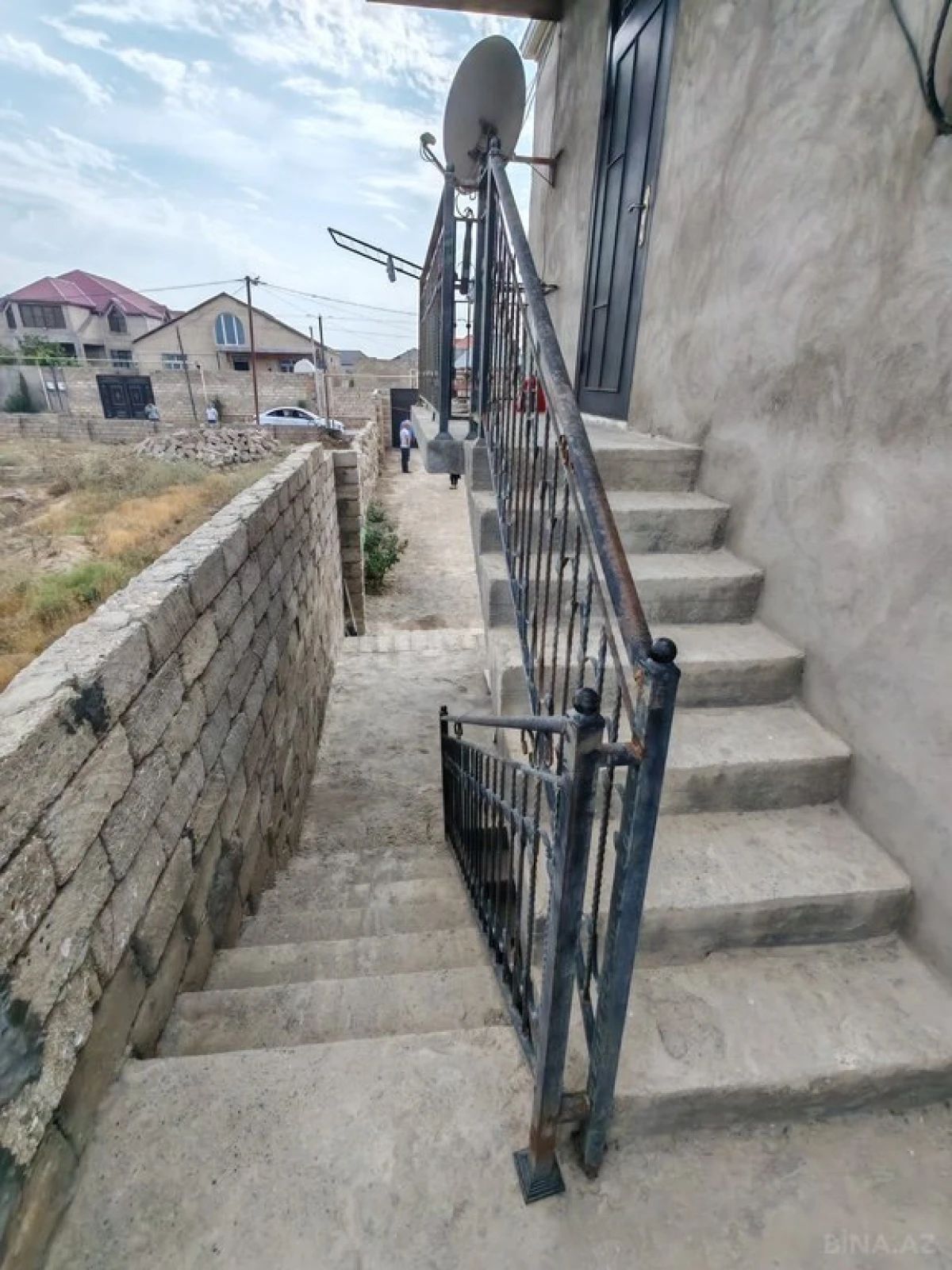 Satılır 4 otaqlı həyət evi 100 m²