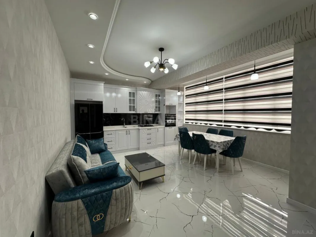 Satılır 3 otaqlı mənzil 135 m²