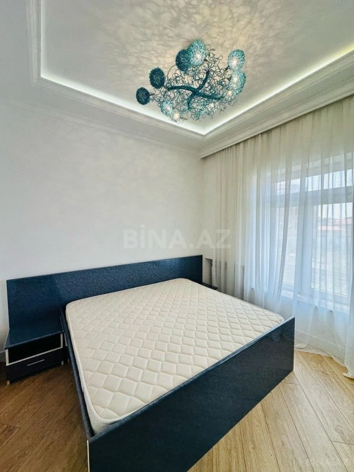 Kirayə verilir 5 otaqlı həyət evi 400 m²
