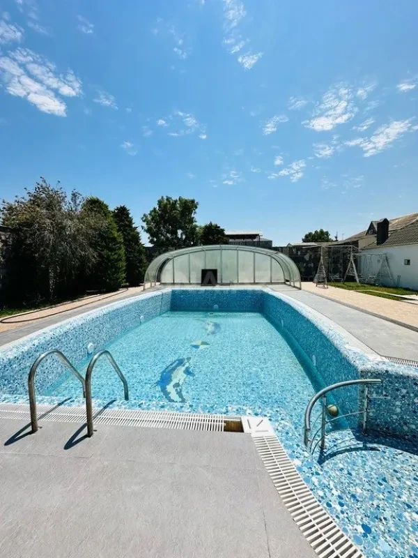 Kirayə verilir 5 otaqlı həyət evi 400 m²