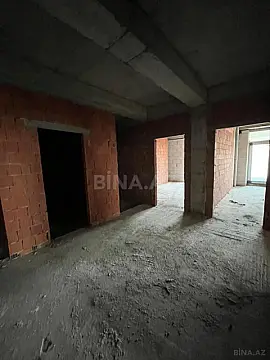 Satılır 4 otaqlı mənzil 225 m²