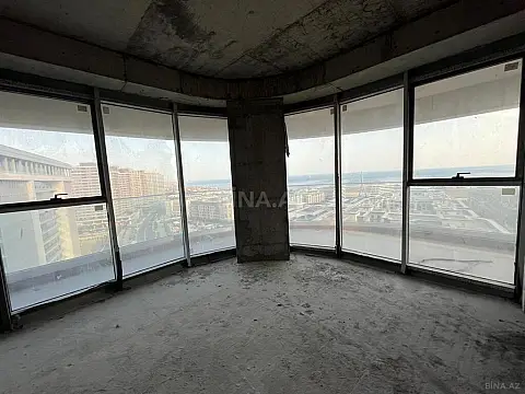 Satılır 4 otaqlı mənzil 225 m²