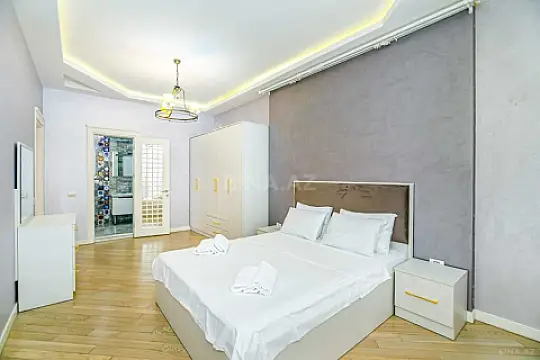 Kirayə verilir 3 otaqlı mənzil 147 m²