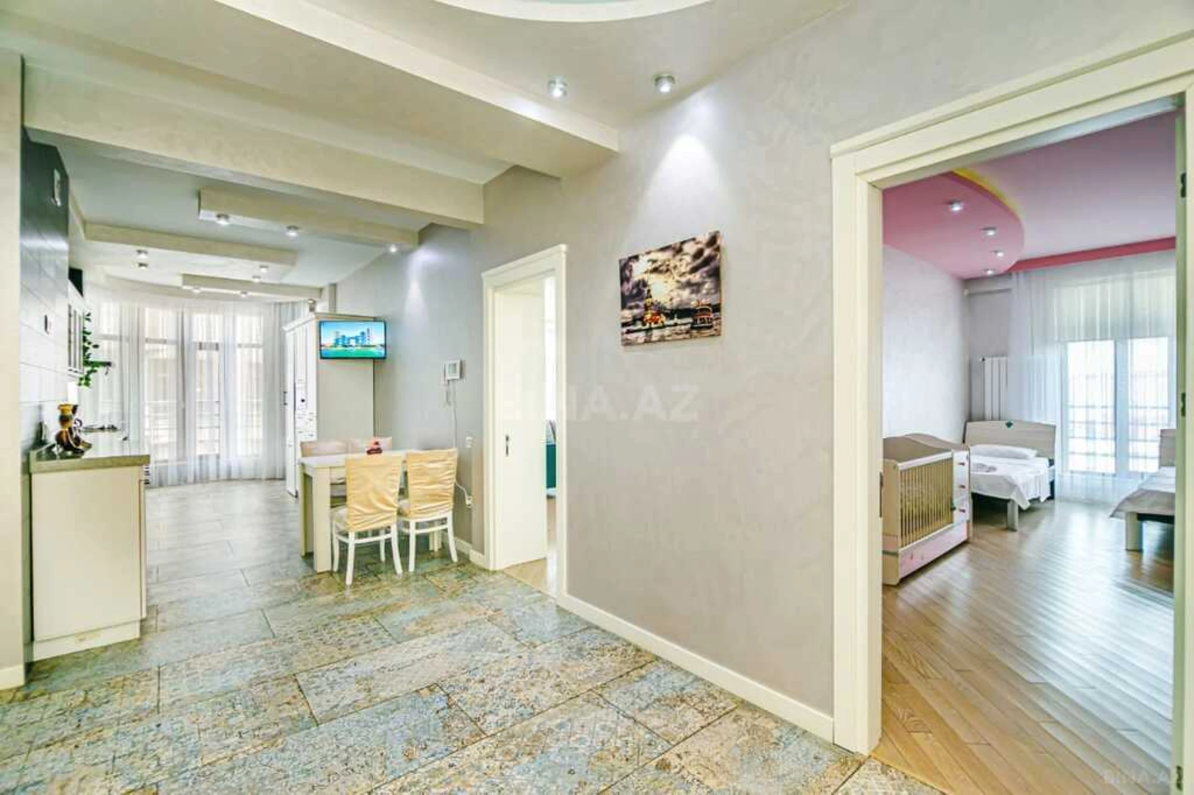 Kirayə verilir 3 otaqlı mənzil 147 m²