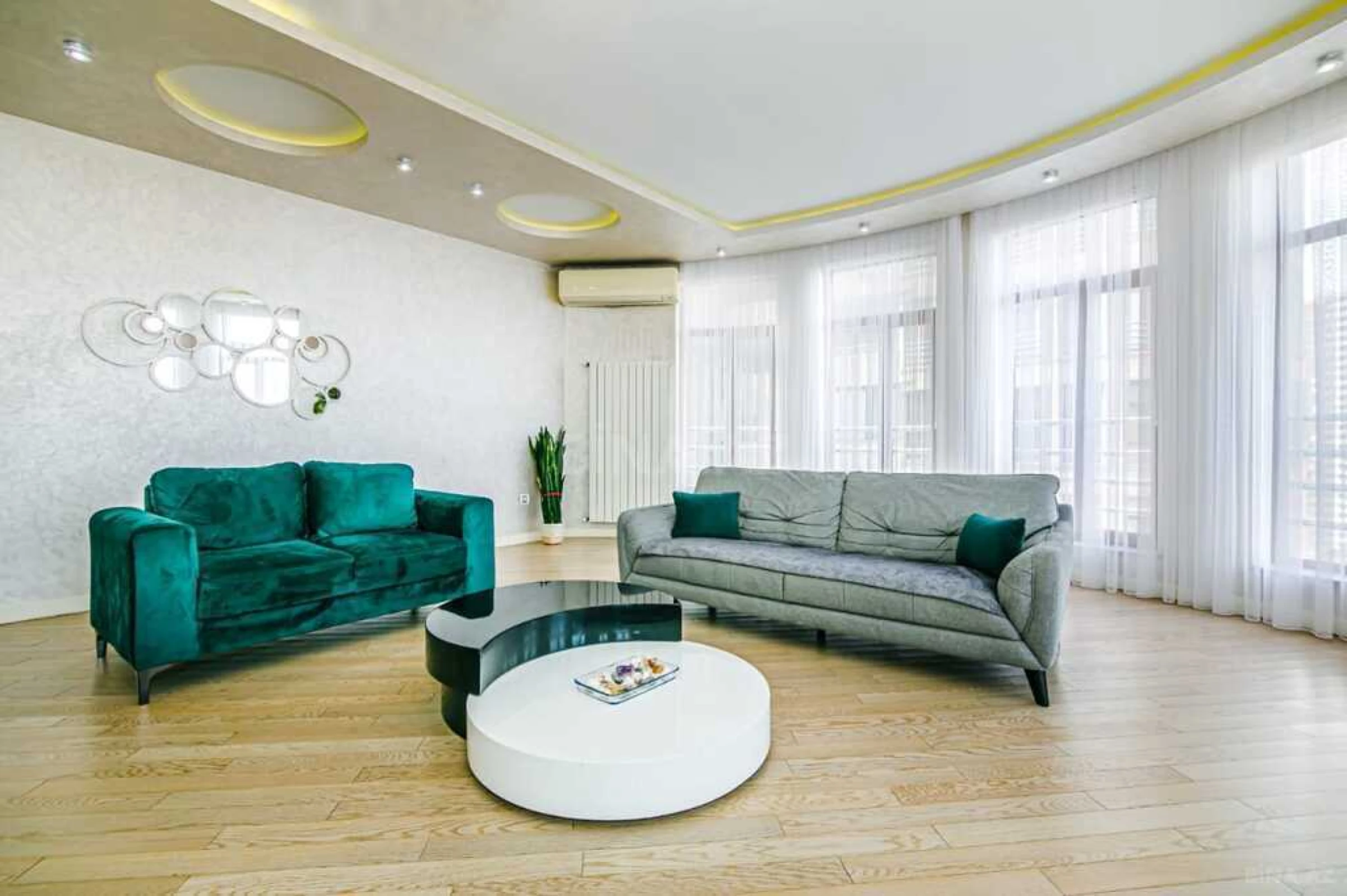 Kirayə verilir 3 otaqlı mənzil 147 m²