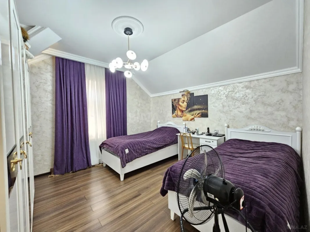 Satılır 5 otaqlı həyət evi 250 m²