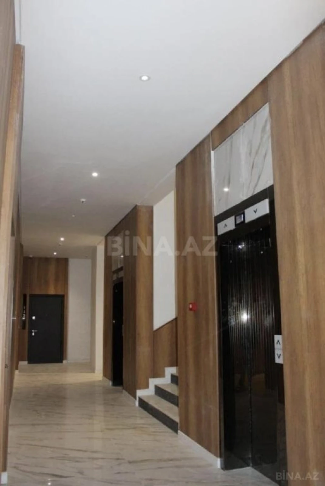 Satılır 2 otaqlı mənzil 74 m²