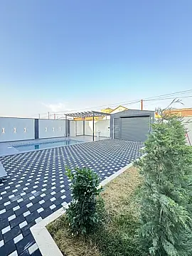 Satılır 4 otaqlı həyət evi 160 m²