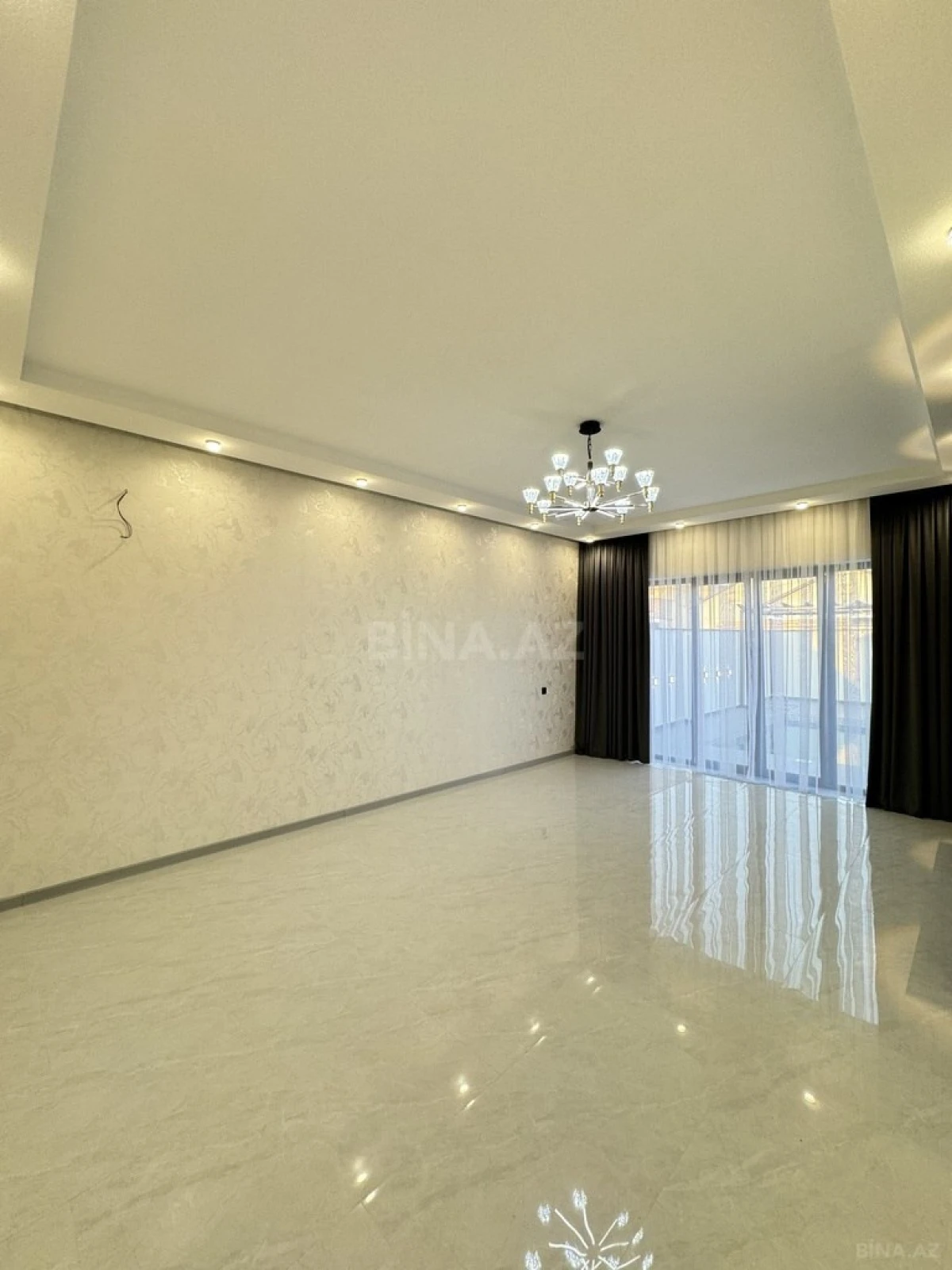 Satılır 4 otaqlı həyət evi 160 m²