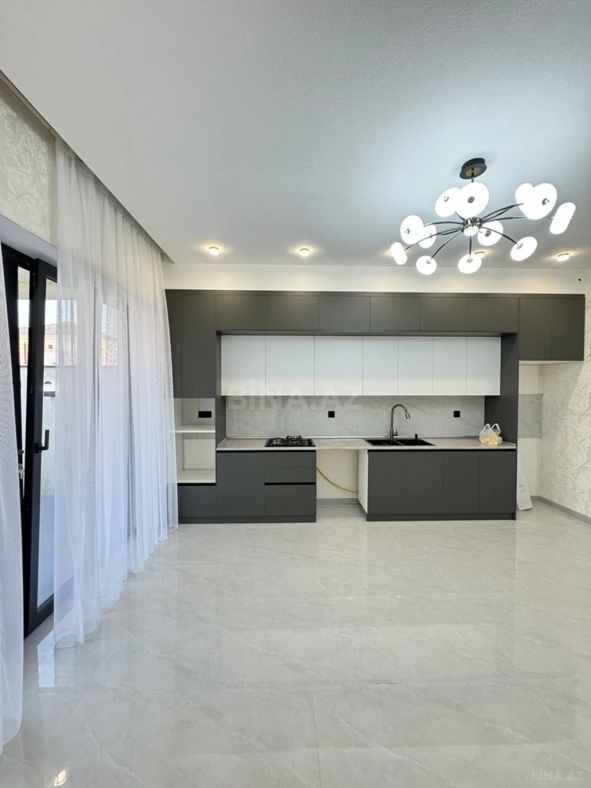 Satılır 4 otaqlı həyət evi 160 m²