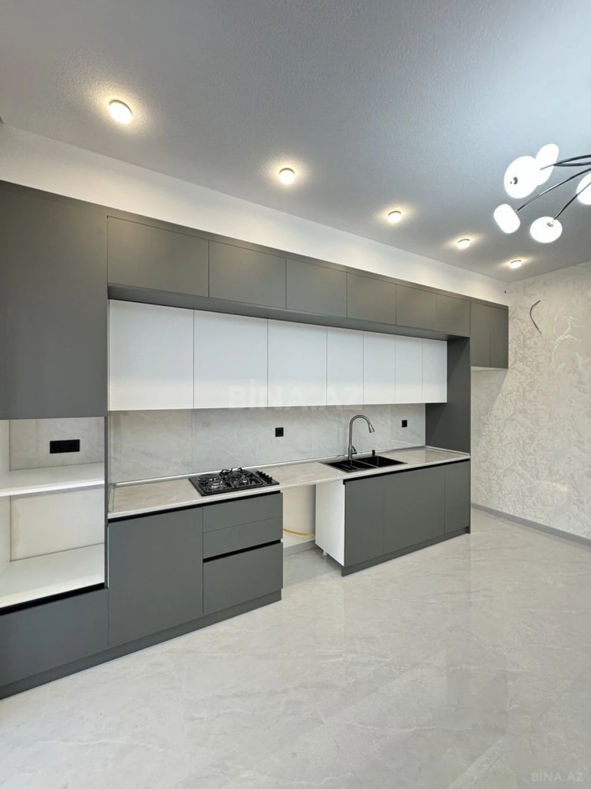 Satılır 4 otaqlı həyət evi 160 m²