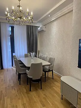 Kirayə verilir 3 otaqlı mənzil 130 m²