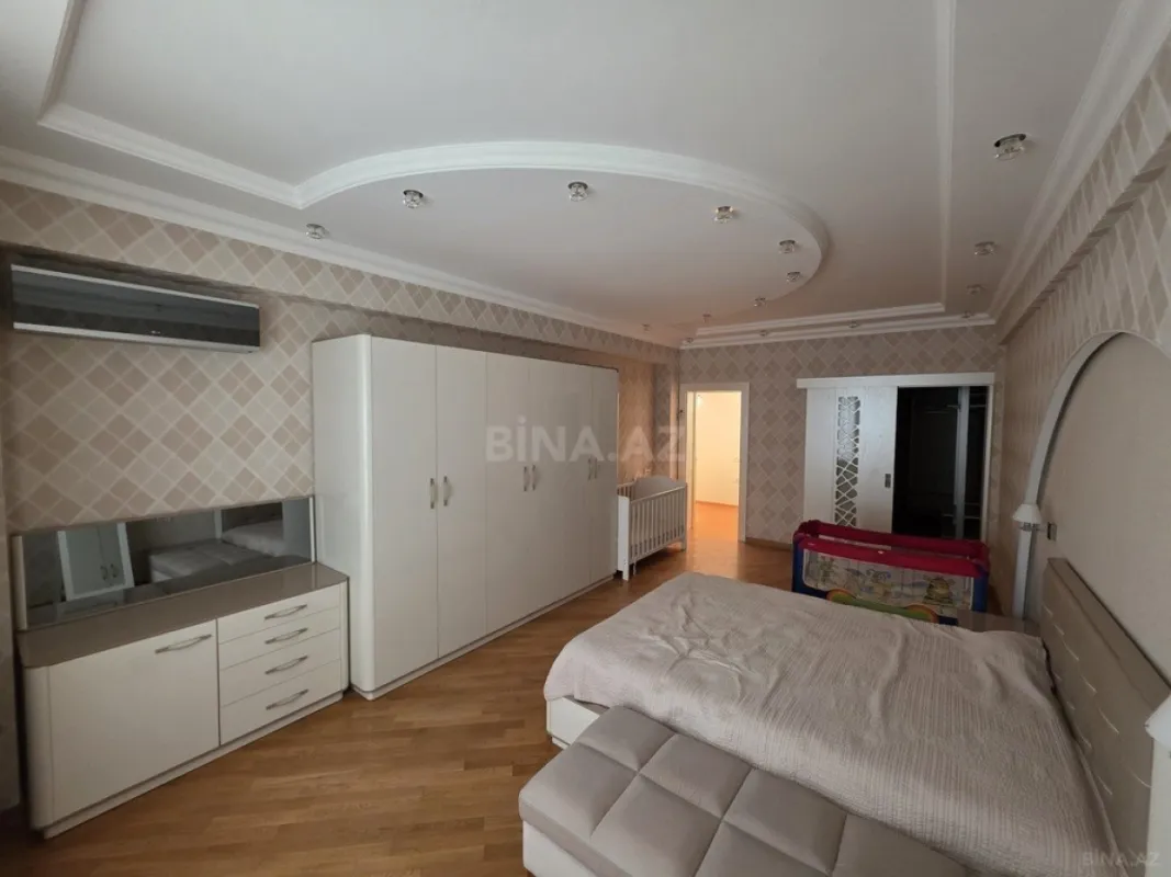 Kirayə verilir 5 otaqlı mənzil 263 m²