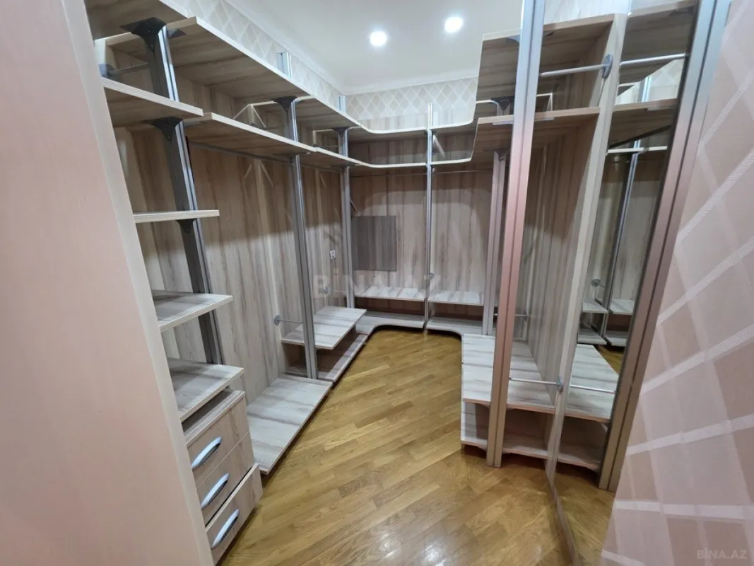 Kirayə verilir 5 otaqlı mənzil 263 m²