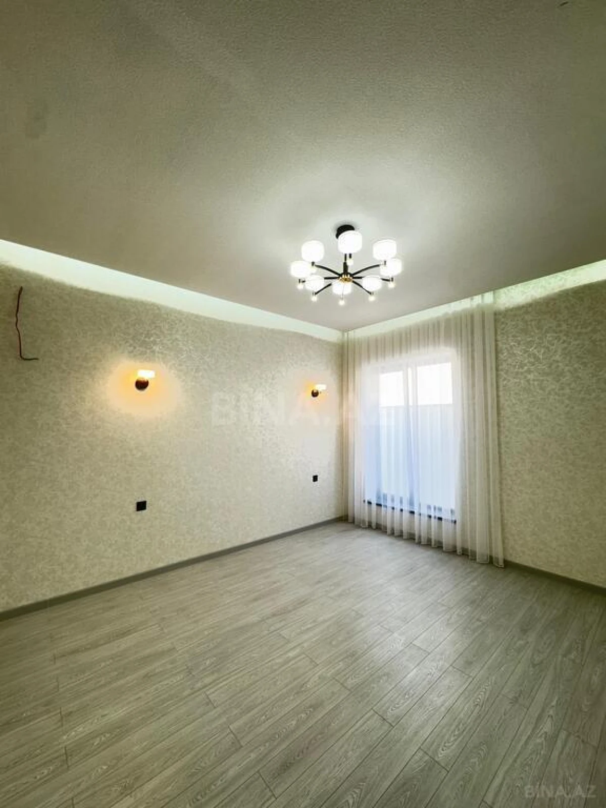 Satılır 4 otaqlı həyət evi 160 m²