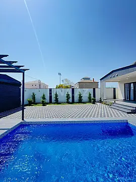Satılır 4 otaqlı həyət evi 160 m²