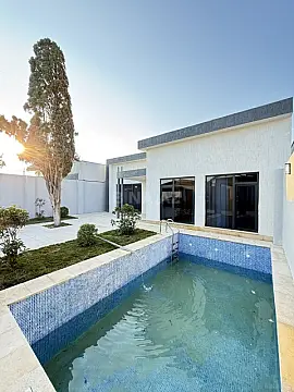 Satılır 4 otaqlı həyət evi 130 m²