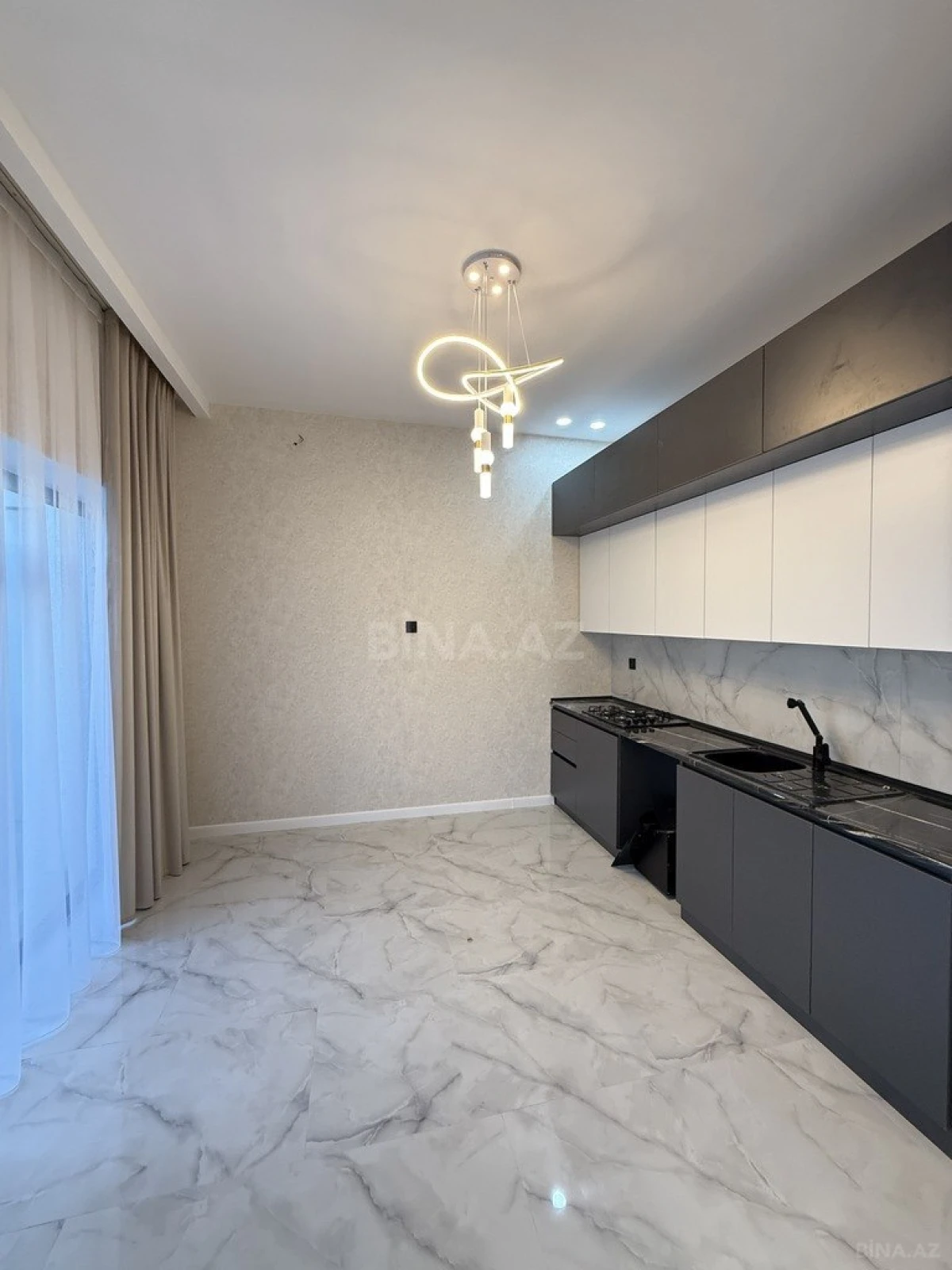 Satılır 4 otaqlı həyət evi 130 m²