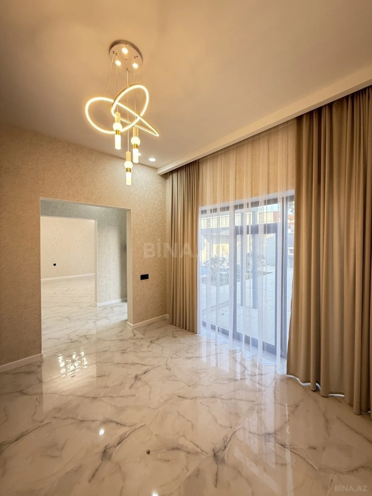 Satılır 4 otaqlı həyət evi 130 m²