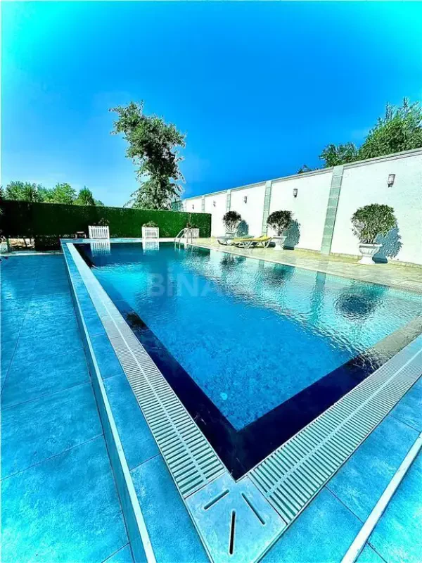 Kirayə verilir 6 otaqlı həyət evi 300 m²