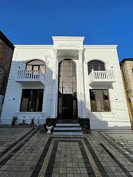 Satılır 8 otaqlı həyət evi 240 m² — Bakı, Badamdar 8 otaq 240.00 m²