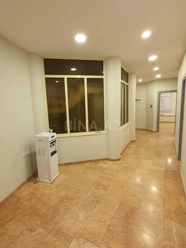 Kirayə verilir 4 otaqlı ofis 125 m²