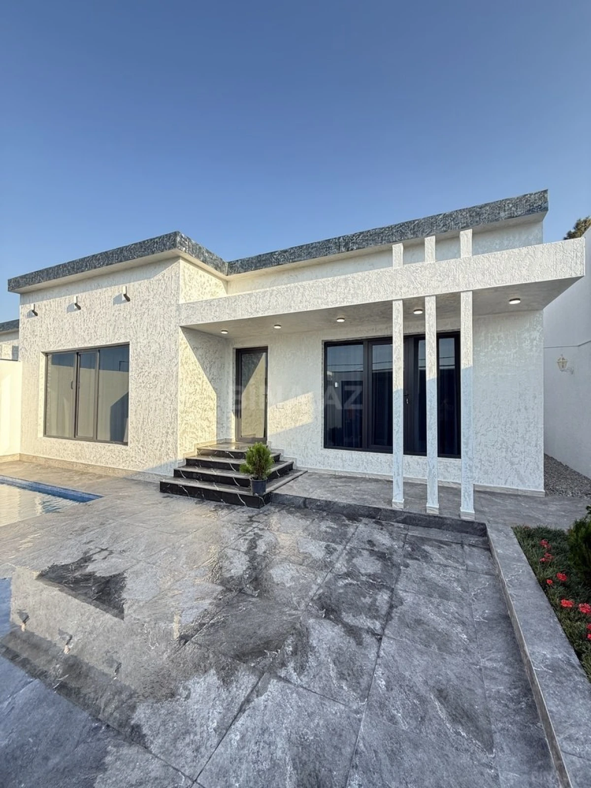 Satılır 4 otaqlı həyət evi 130 m²