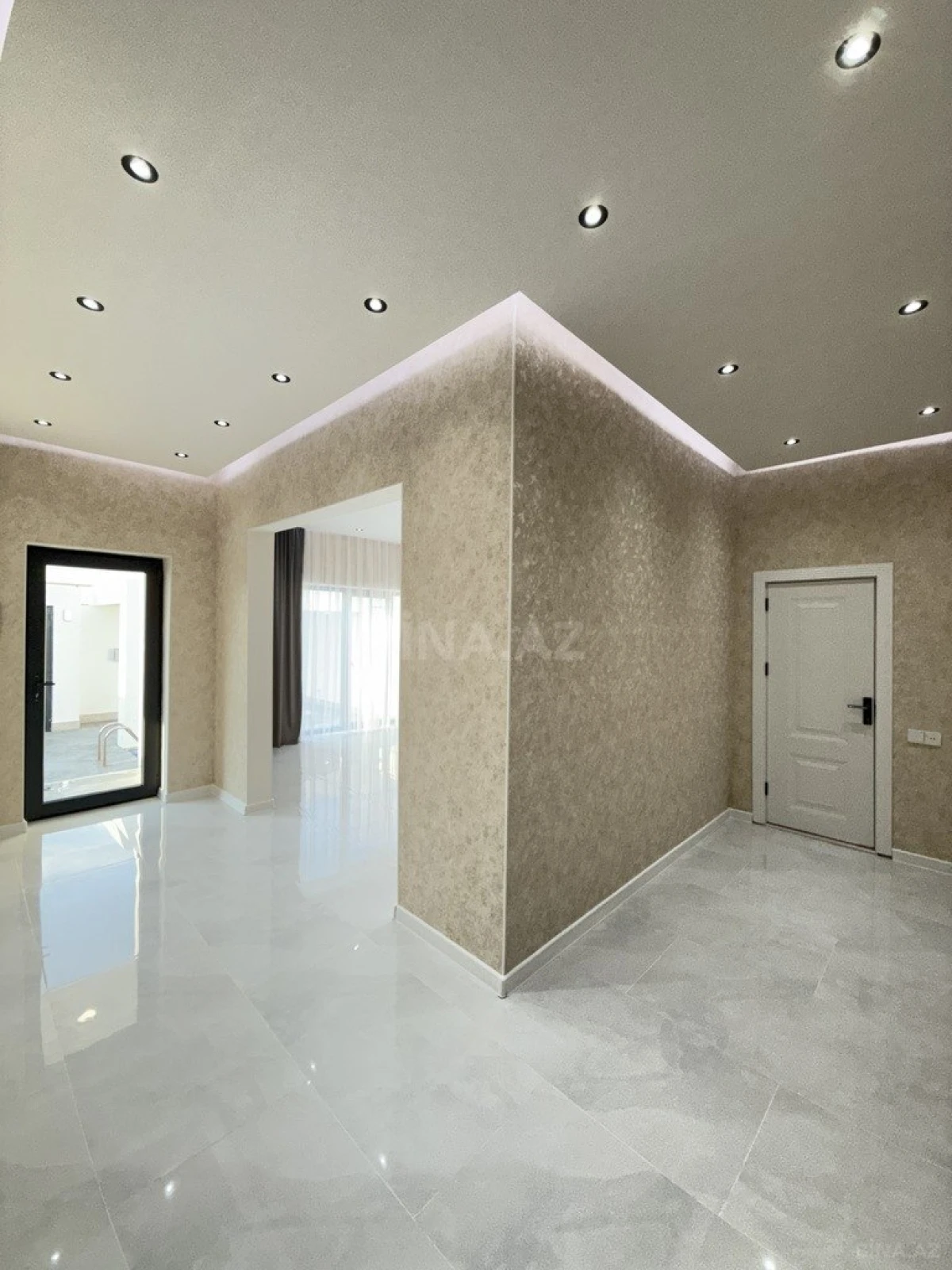 Satılır 4 otaqlı həyət evi 130 m²