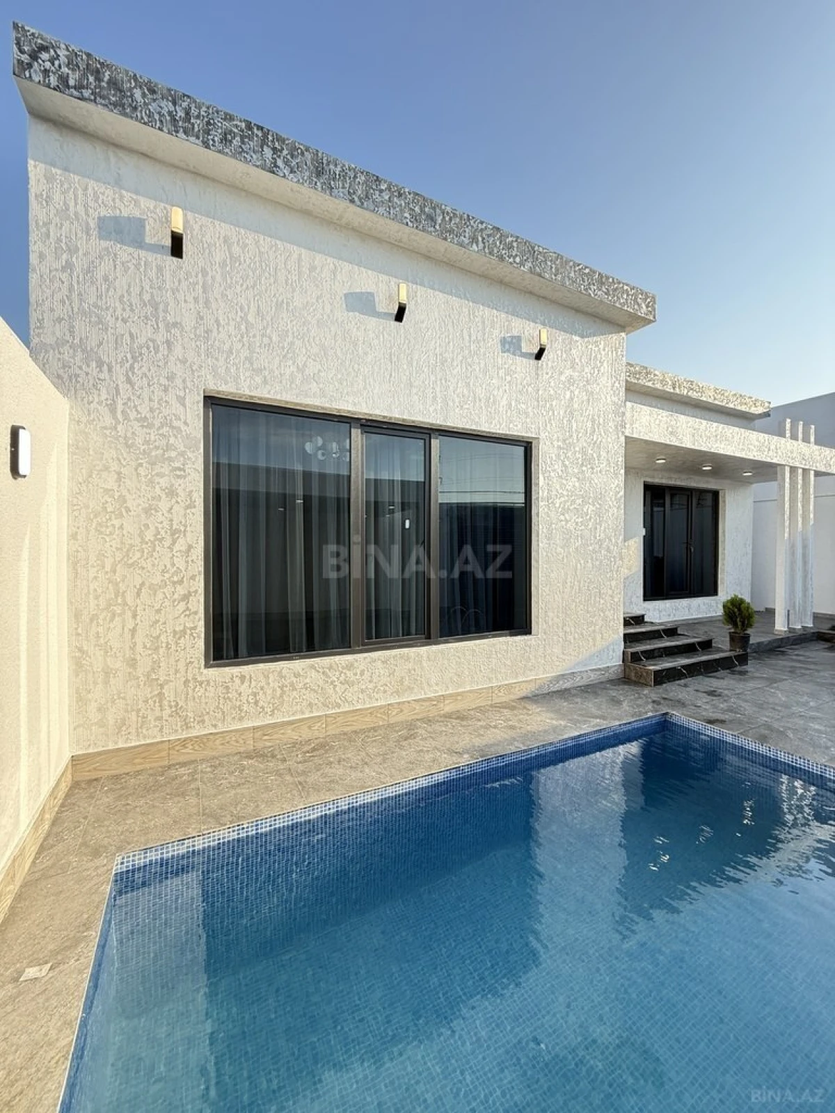 Satılır 4 otaqlı həyət evi 130 m²